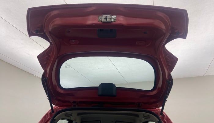 2020 Renault Kwid RXT, Petrol, Manual, 13,560 km, Boot Door Open