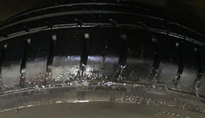 2015 Maruti Ritz VXI, Petrol, Manual, 54,482 km, Left Front Tyre Tread