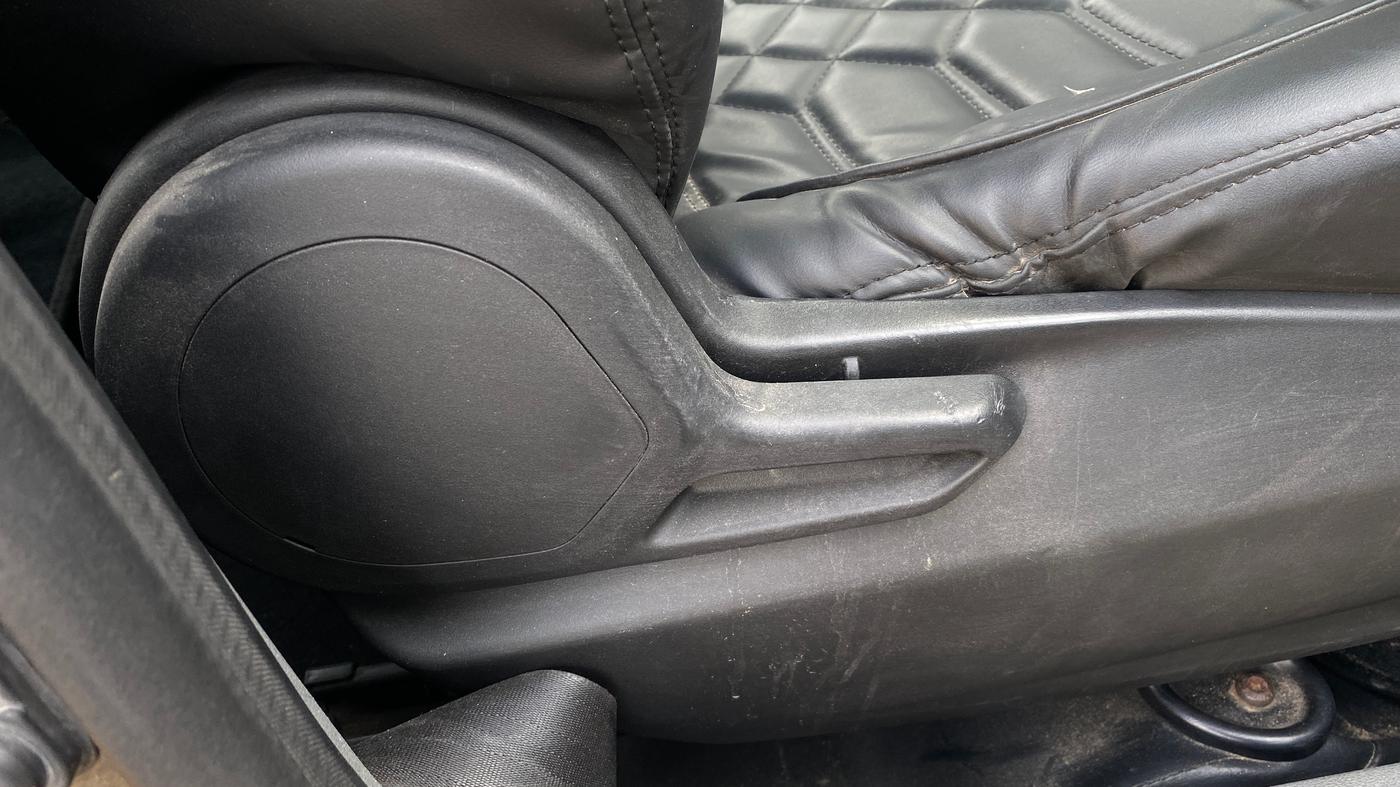 2021 Tata TIGOR XZ PETROL, Petrol, Manual, 76,557 km, Driver Side Adjustment Panel