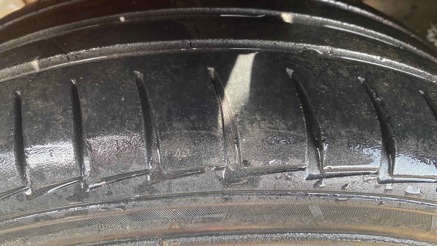 2021 Tata TIGOR XZ PETROL, Petrol, Manual, 76,557 km, Left Front Tyre Tread