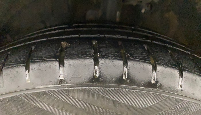 2021 Toyota Glanza G CVT, Petrol, Automatic, 58,419 km, Left Front Tyre Tread