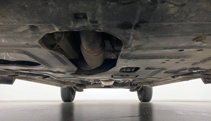 2022 Mahindra XUV300 W6 1.2 PETROL AMT, Petrol, Automatic, 16,034 km, Front Underbody