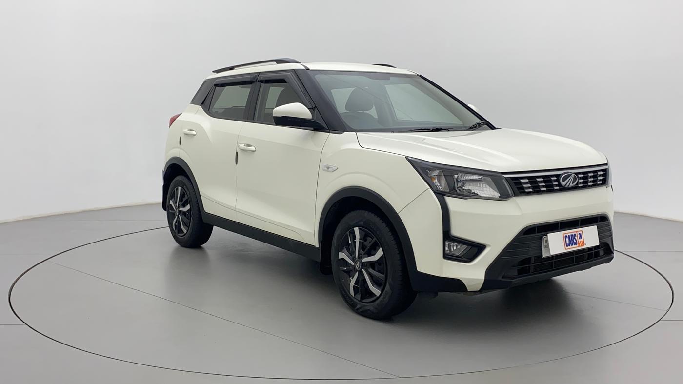 2022 Mahindra XUV300 W6 1.2 PETROL AMT, Petrol, Automatic, 16,034 km, SRP