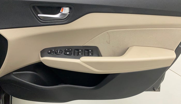 2021 Hyundai Verna SX 1.5 VTVT, Petrol, Manual, 8,217 km, Driver Side Door Panels Control