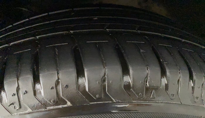 2021 Hyundai Verna SX 1.5 VTVT, Petrol, Manual, 8,217 km, Left Rear Tyre Tread