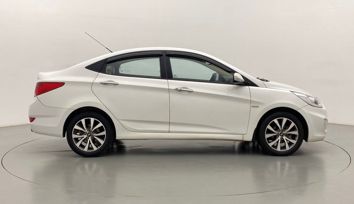 2014 Hyundai Verna FLUIDIC 1.6 SX CRDI OPT, Diesel, Manual, 93,787 km, Right Side View