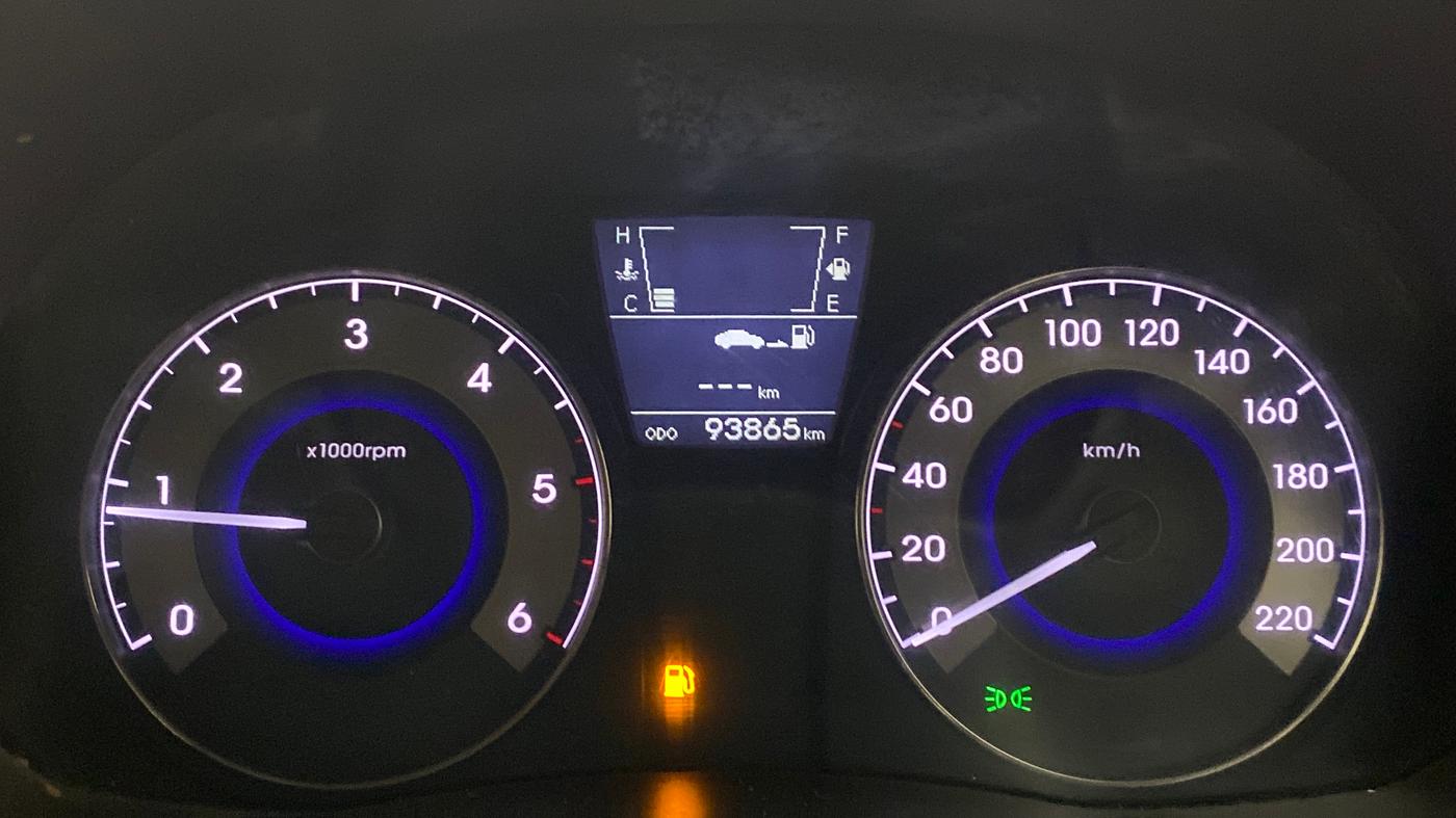 2014 Hyundai Verna FLUIDIC 1.6 SX CRDI OPT, Diesel, Manual, 93,787 km, Odometer Image