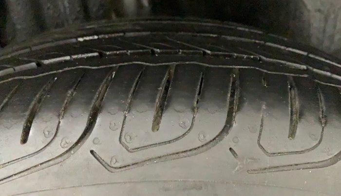 2022 Tata ALTROZ XZA, Petrol, Automatic, 19,606 km, Left Rear Tyre Tread