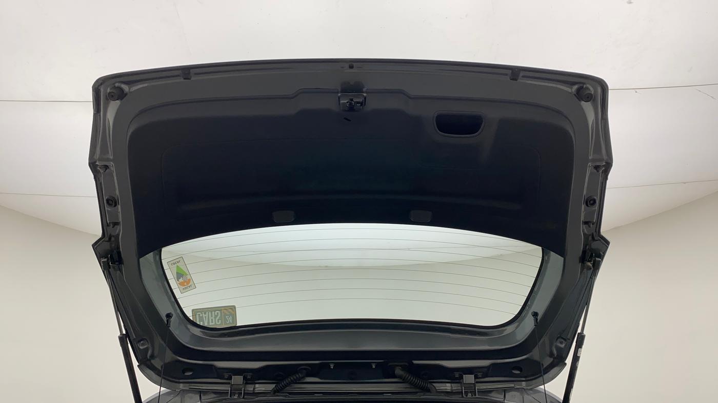 2022 Tata ALTROZ XZA, Petrol, Automatic, 19,606 km, Boot Door Open