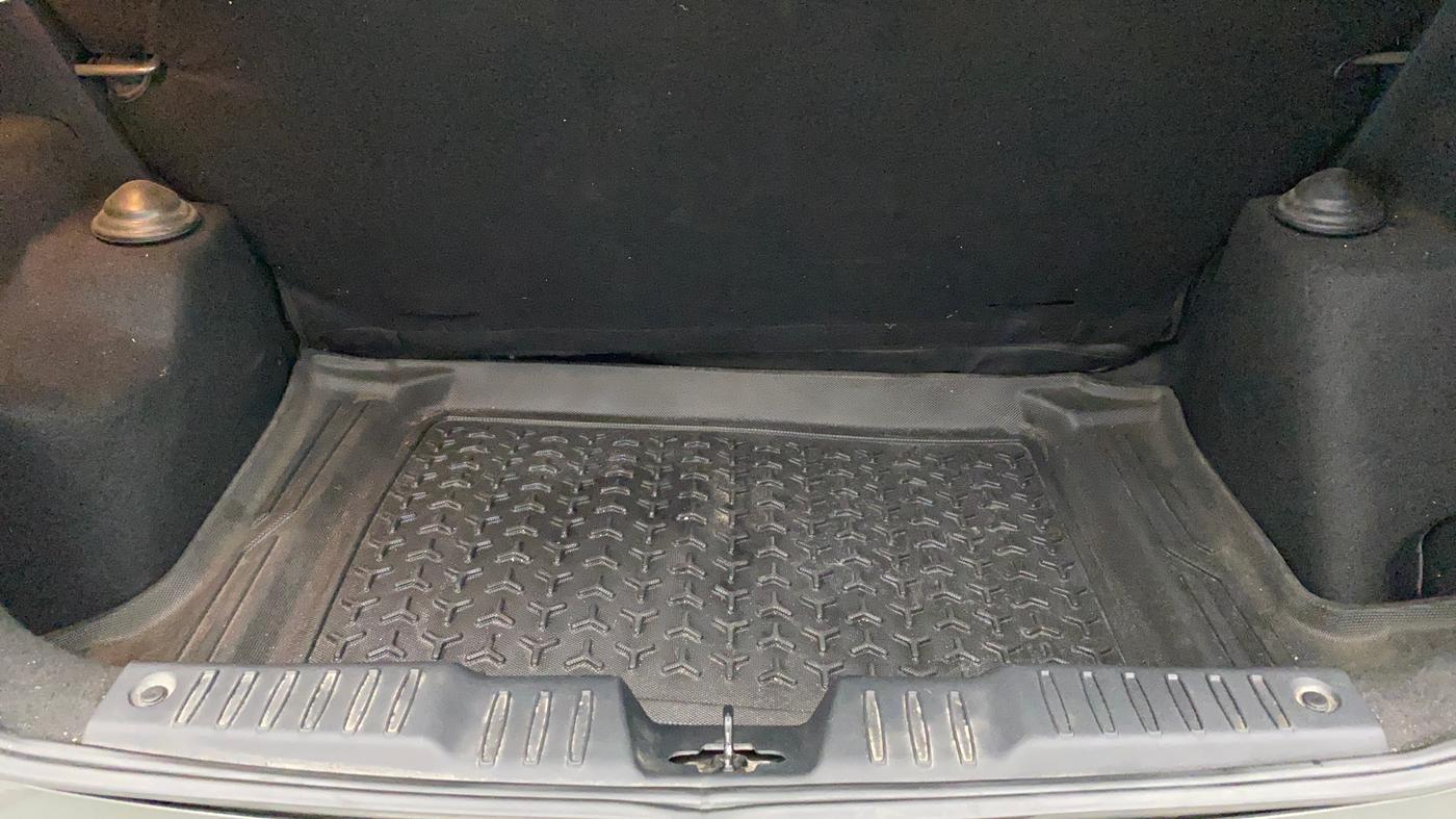 2022 Tata ALTROZ XZA, Petrol, Automatic, 19,606 km, Boot Inside