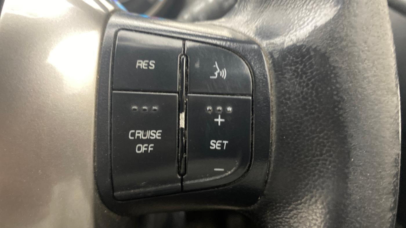 2020 Mahindra XUV500 W9 AT, Diesel, Automatic, 1,21,434 km, Adaptive Cruise Control
