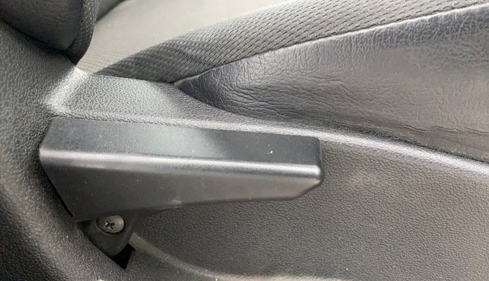 2017 Tata Tiago XT PETROL, Petrol, Manual, 51,005 km, Driver Side Adjustment Panel