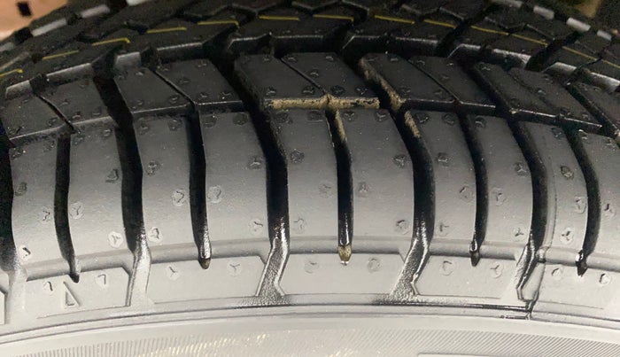 2017 Tata Tiago XT PETROL, Petrol, Manual, 51,005 km, Left Rear Tyre Tread