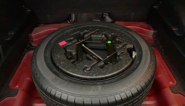 2016 Hyundai Creta SX (O) 1.6 DIESEL, Diesel, Manual, 1,05,451 km, Spare Tyre