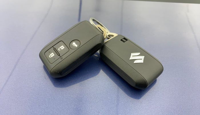 2017 Maruti Dzire ZXI PLUS AMT, Petrol, Automatic, 30,235 km, Key Close Up