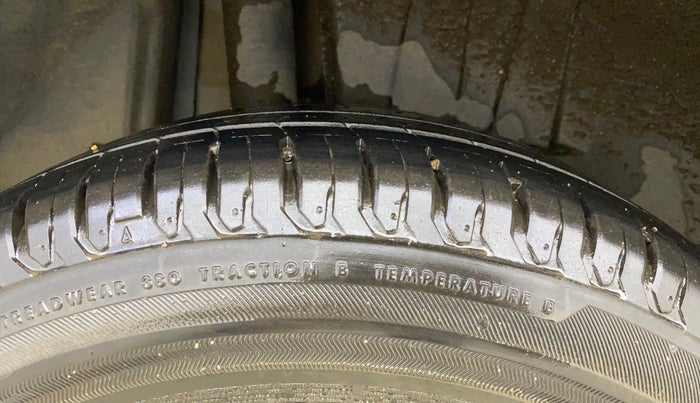 2017 Maruti Dzire ZXI PLUS AMT, Petrol, Automatic, 30,235 km, Right Rear Tyre Tread