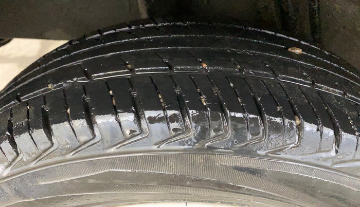 2019 Renault Kwid RXT 0.8 (O), Petrol, Manual, 59,071 km, Right Rear Tyre Tread