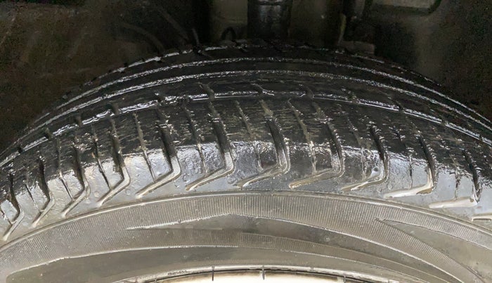 2019 Renault Kwid RXT 0.8 (O), Petrol, Manual, 59,071 km, Right Front Tyre Tread