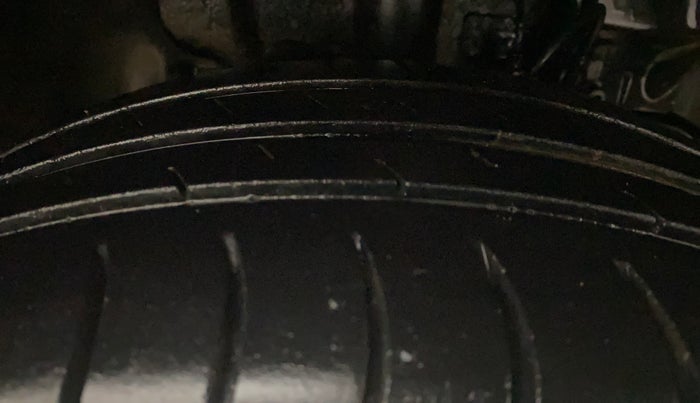 2018 Tata Tiago XZA PETROL, Petrol, Automatic, 54,703 km, Right Front Tyre Tread