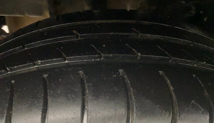 2018 Tata Tiago XZA PETROL, Petrol, Automatic, 54,703 km, Right Rear Tyre Tread