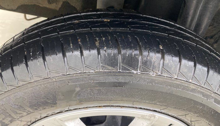 2021 Renault TRIBER RXT, Petrol, Manual, 19,686 km, Right Rear Tyre Tread