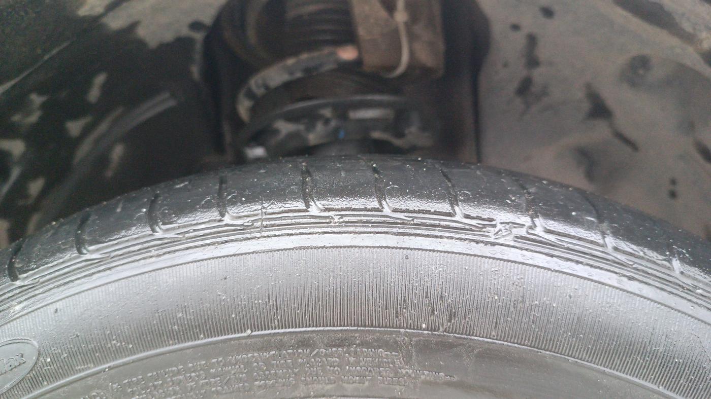 2021 Tata TIGOR XZ PLUS PETROL, Petrol, Manual, 61,618 km, Right Front Tyre Tread