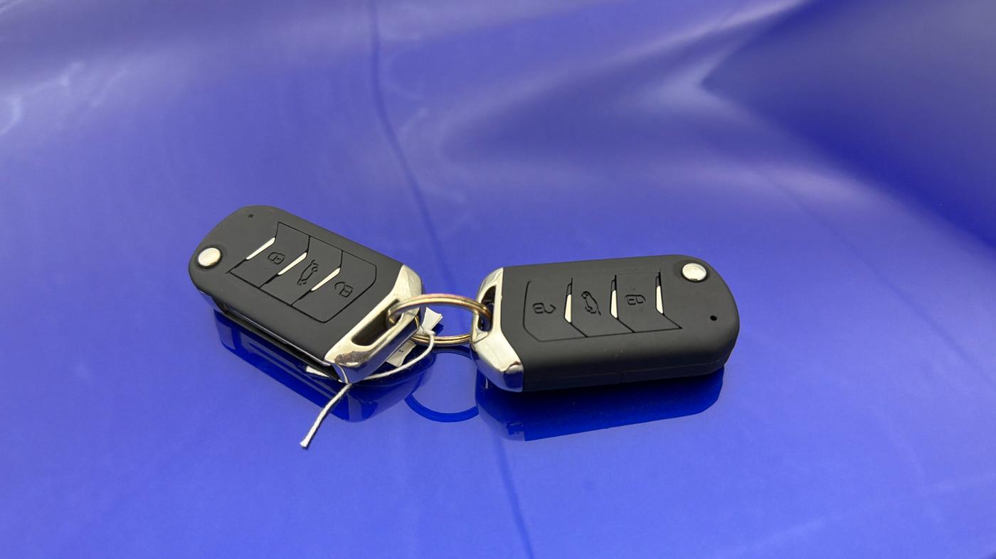 2022 Mahindra XUV700 AX 7 LUXURY D AT 7 STR, Diesel, Automatic, 55,727 km, Key Close Up