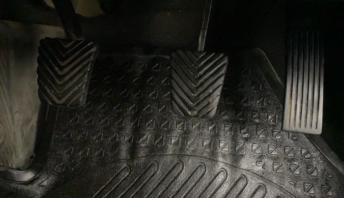 2013 Hyundai i20 MAGNA 1.2, Petrol, Manual, 66,167 km, Pedals