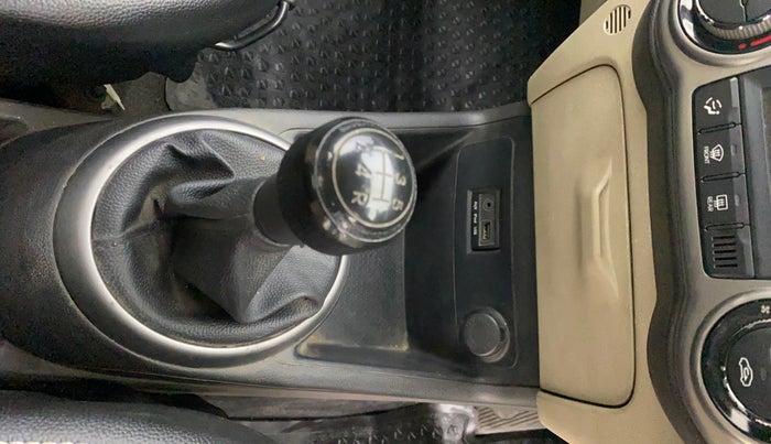 2013 Hyundai i20 MAGNA 1.2, Petrol, Manual, 66,167 km, Gear Lever