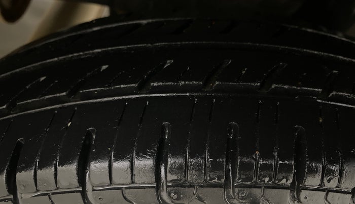 2018 Renault Kwid RXT 1.0, Petrol, Manual, 21,786 km, Left Rear Tyre Tread