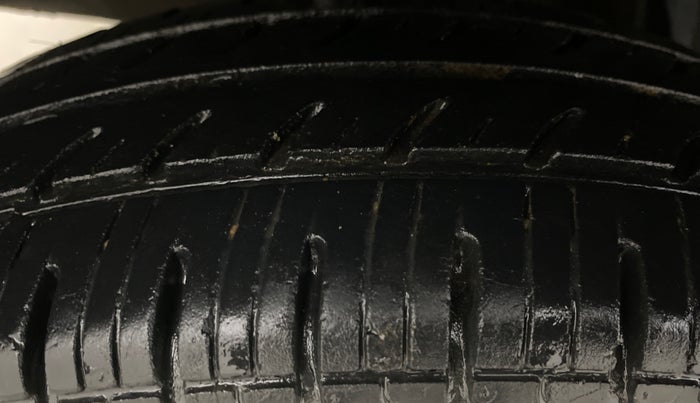 2018 Renault Kwid RXT 1.0, Petrol, Manual, 21,786 km, Right Rear Tyre Tread