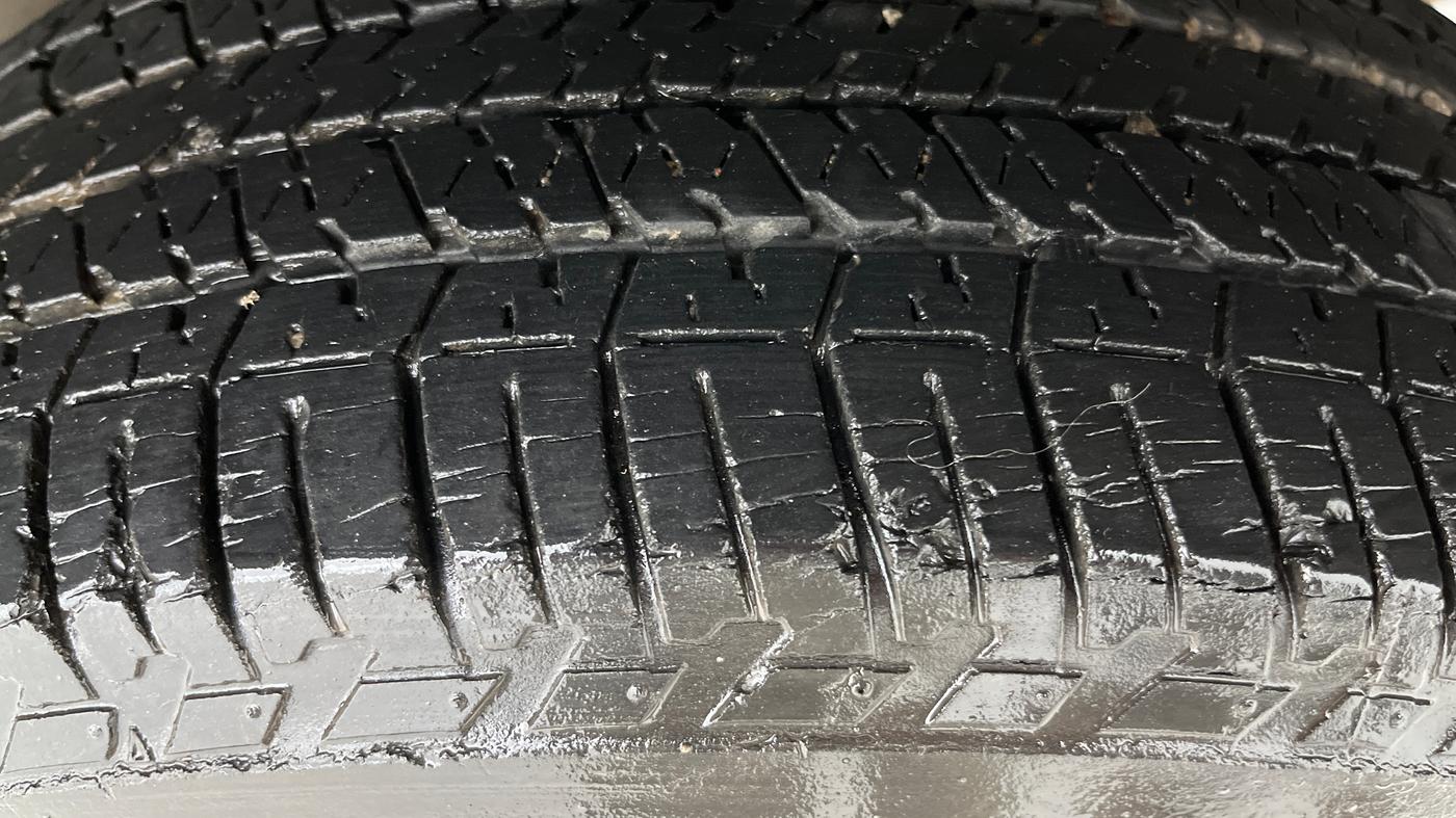 2014 Mahindra XUV500 W6, Diesel, Manual, 78,018 km, Left Rear Tyre Tread
