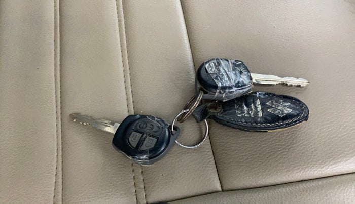 2017 Maruti Baleno DELTA DIESEL 1.3, Diesel, Manual, 35,333 km, Key Close Up