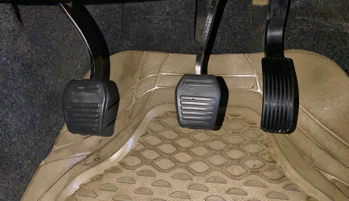 2021 Mahindra BOLERO NEO N 10, Diesel, Manual, 30,998 km, Pedals