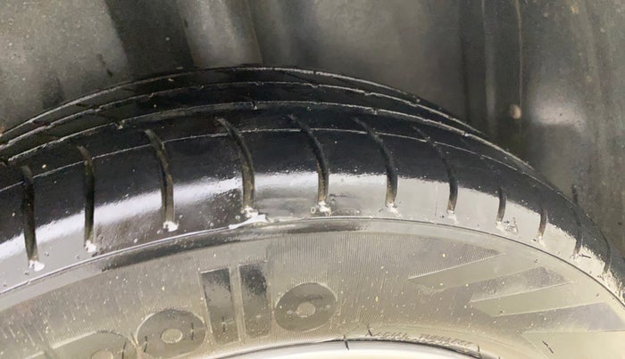 2013 Volkswagen Polo HIGHLINE1.2L, Petrol, Manual, 54,860 km, Left Rear Tyre Tread