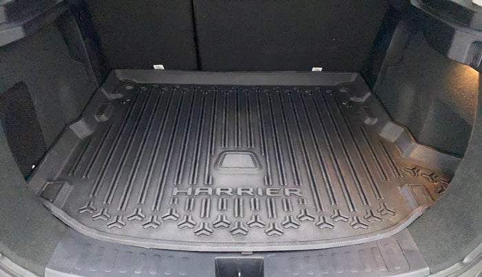 2022 Tata Harrier XZA PLUS 2.0L, Diesel, Automatic, 6,535 km, Boot Inside