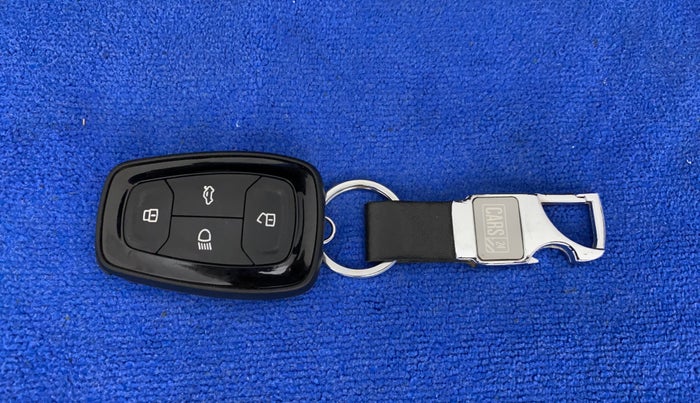 2022 Tata Harrier XZA PLUS 2.0L, Diesel, Automatic, 6,535 km, Key Close Up