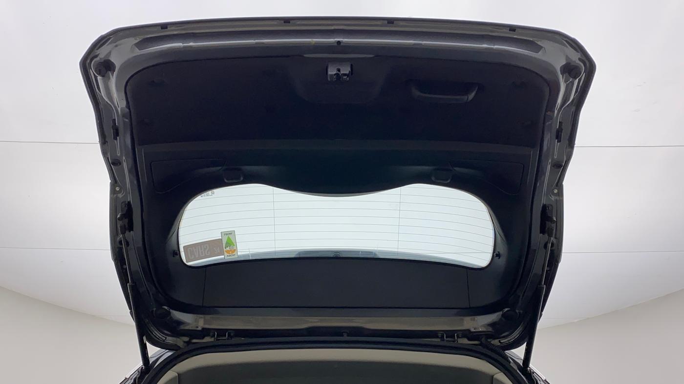 2022 Tata Harrier XZA PLUS 2.0L, Diesel, Automatic, 6,535 km, Boot Door Open