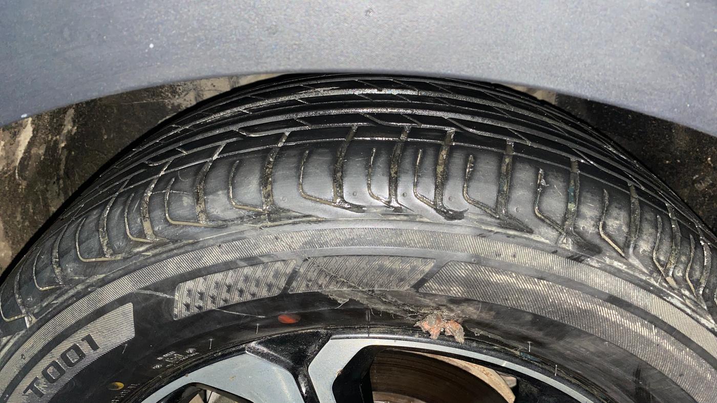2022 Tata NEXON XZA PLUS (HS) PETROL, Petrol, Automatic, 41,041 km, Left Front Tyre Tread