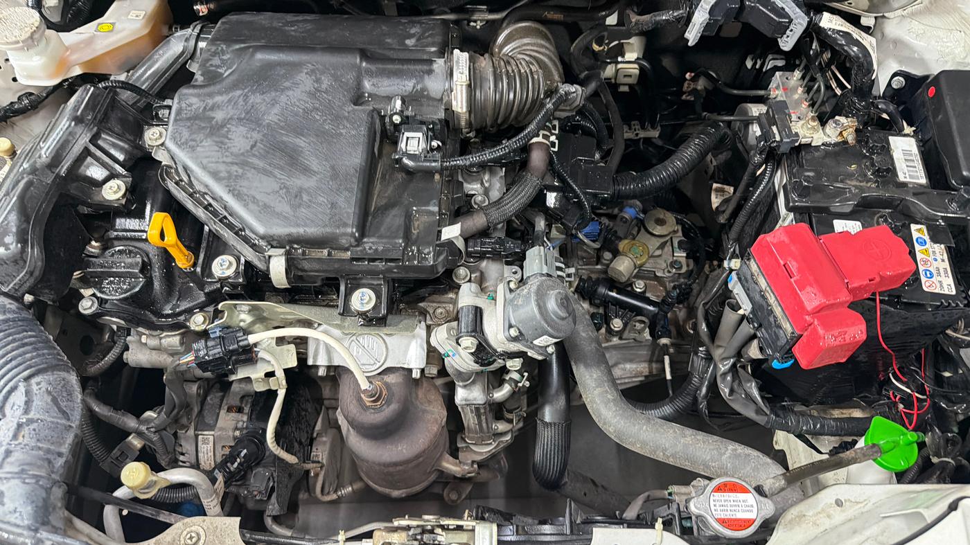 2024 Maruti Swift LXI, Petrol, Manual, 28,735 km, Engine View