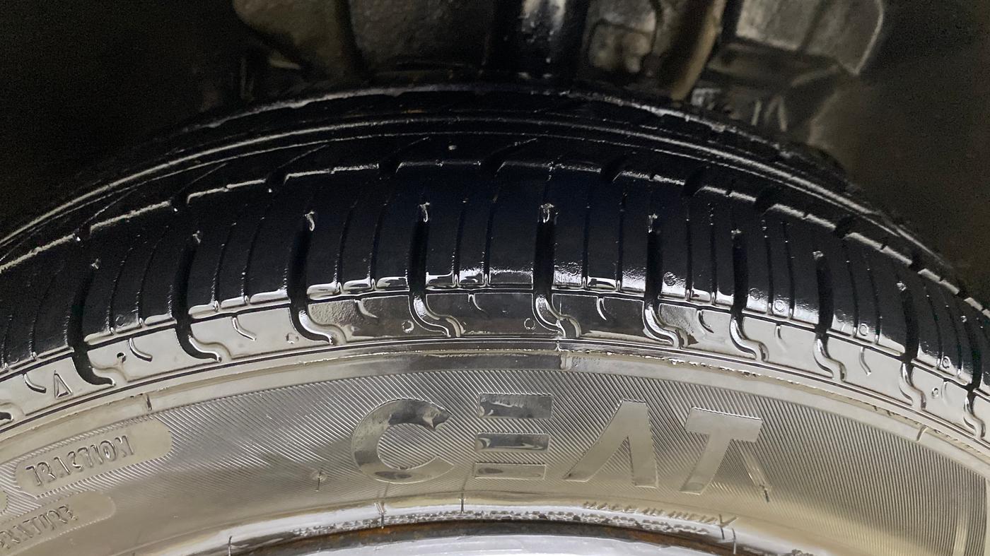 2017 Tata Tiago XT PETROL, Petrol, Manual, 87,134 km, Right Front Tyre Tread