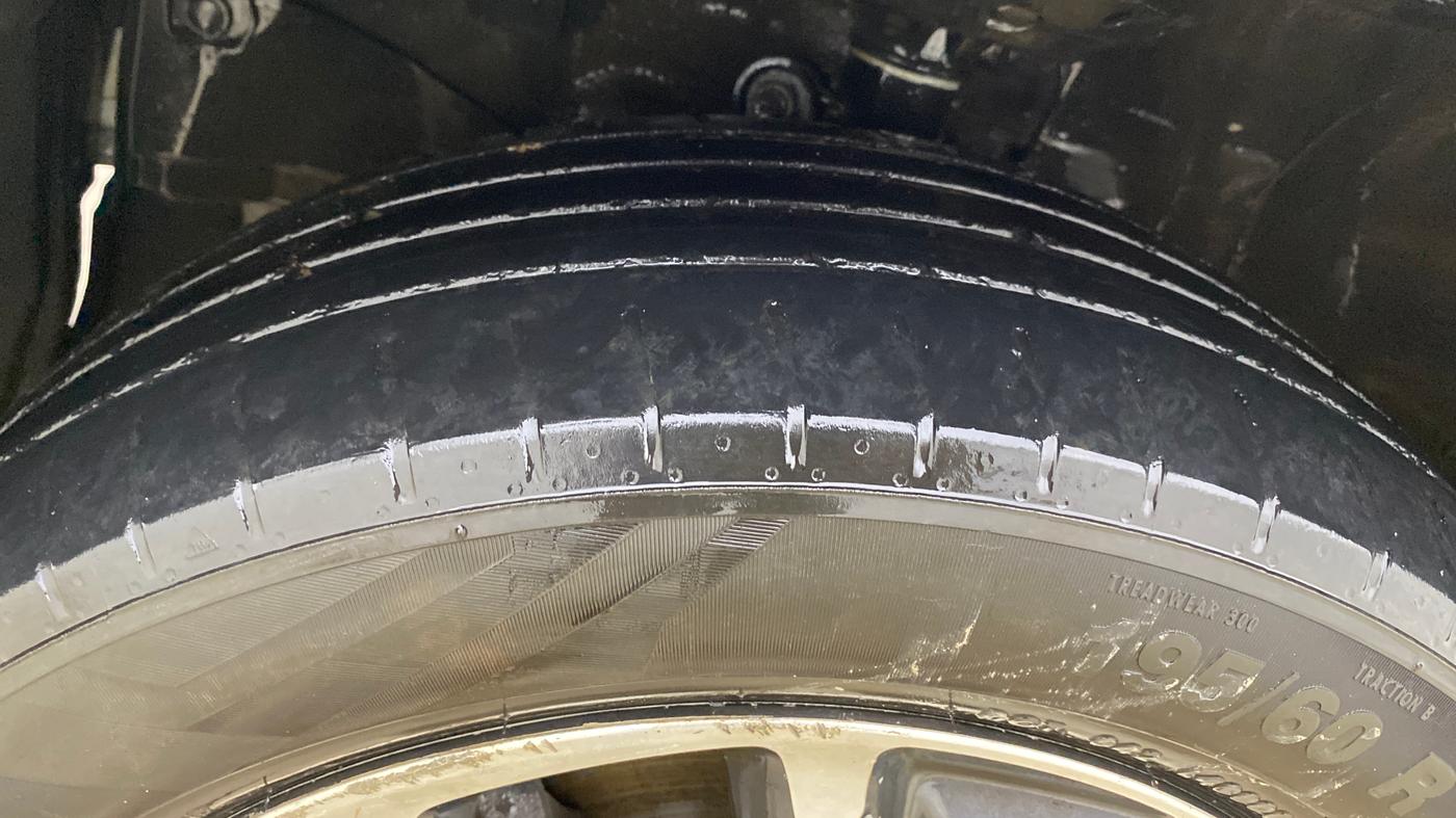2017 Honda BR-V 1.5L I-VTEC V, Petrol, Manual, 1,07,116 km, Left Front Tyre Tread