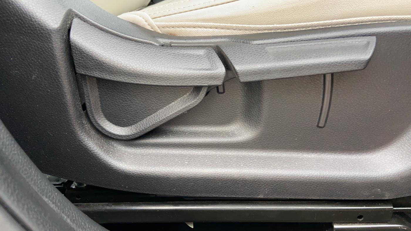 2021 KIA SELTOS HTX IVT 1.5 PETROL, Petrol, Automatic, 48,918 km, Driver Side Adjustment Panel