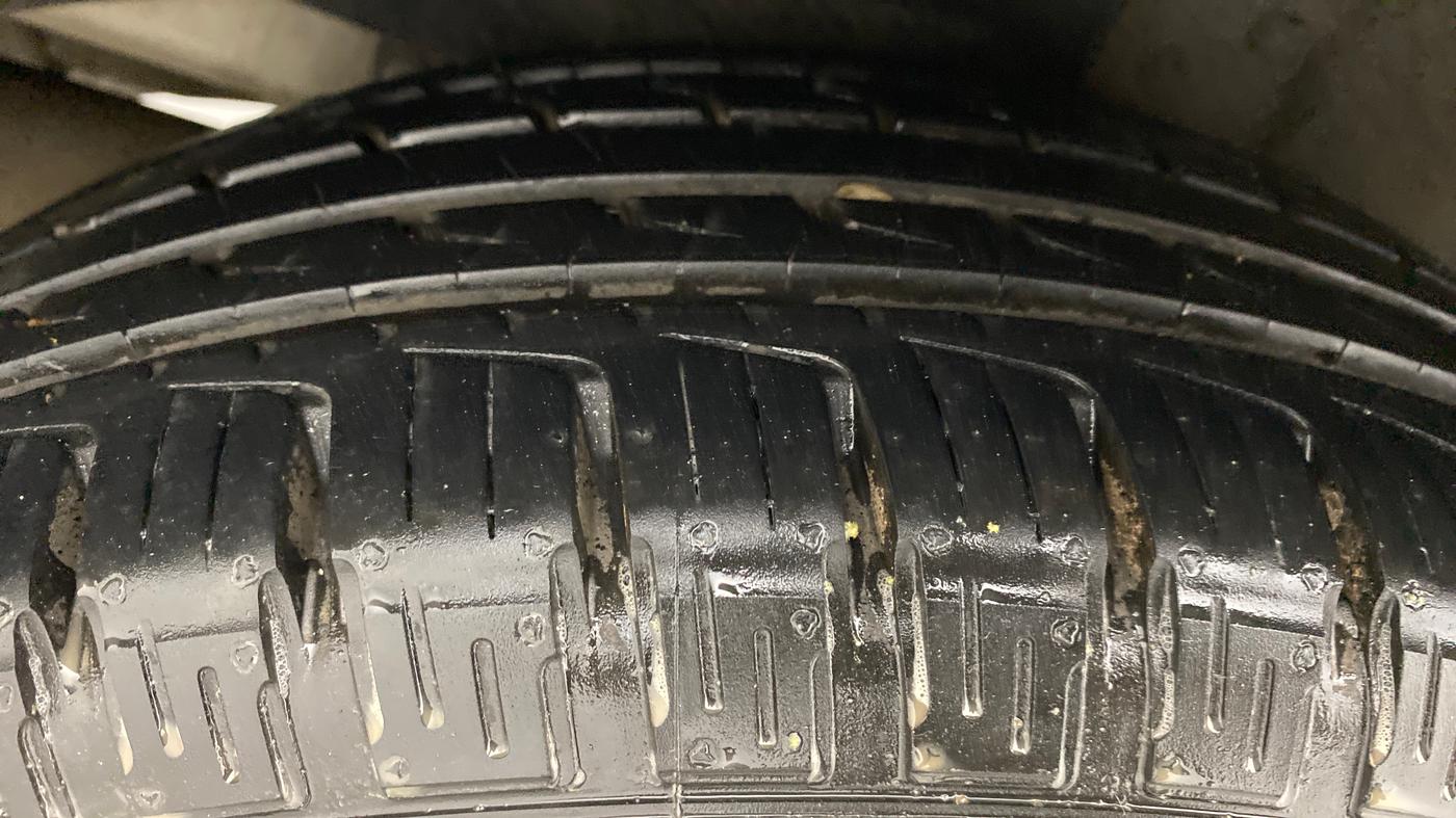 2016 Honda CRV 2.0 2WD AT, Petrol, Automatic, 67,850 km, Right Rear Tyre Tread