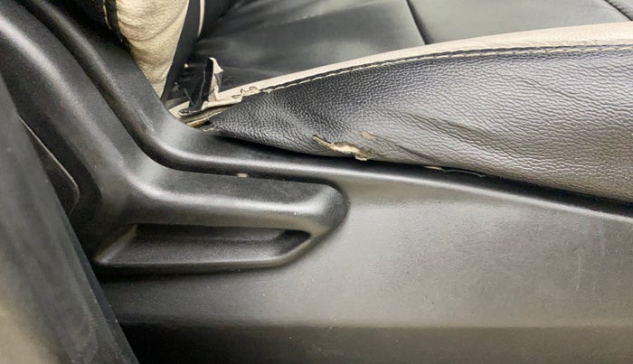 2022 Tata Tiago XM CNG, CNG, Manual, 57,149 km, Driver Side Adjustment Panel