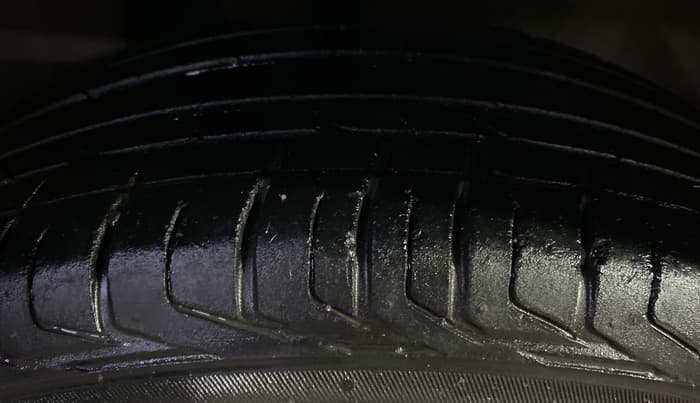 2022 Maruti Baleno ZETA 1.2 AGS, Petrol, Automatic, 91,311 km, Right Rear Tyre Tread