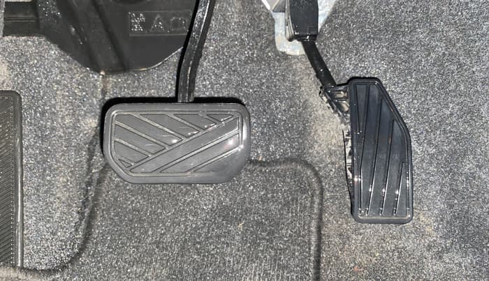 2022 Maruti Baleno ZETA 1.2 AGS, Petrol, Automatic, 91,311 km, Pedals