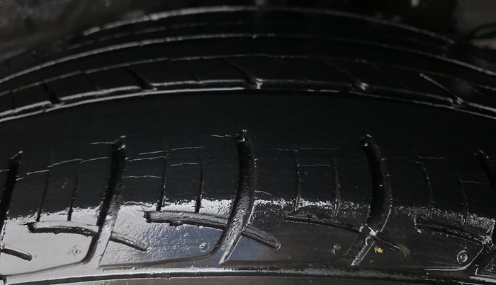 2016 Hyundai i20 Active 1.2 BASE, Petrol, Manual, 30,487 km, Left Rear Tyre Tread