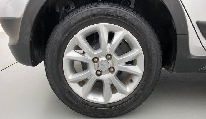 2016 Hyundai i20 Active 1.2 BASE, Petrol, Manual, 30,487 km, Right Rear Wheel