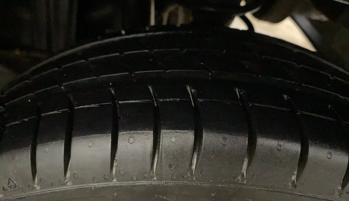 2016 Maruti Alto K10 VXI AMT, Petrol, Automatic, 67,103 km, Left Rear Tyre Tread